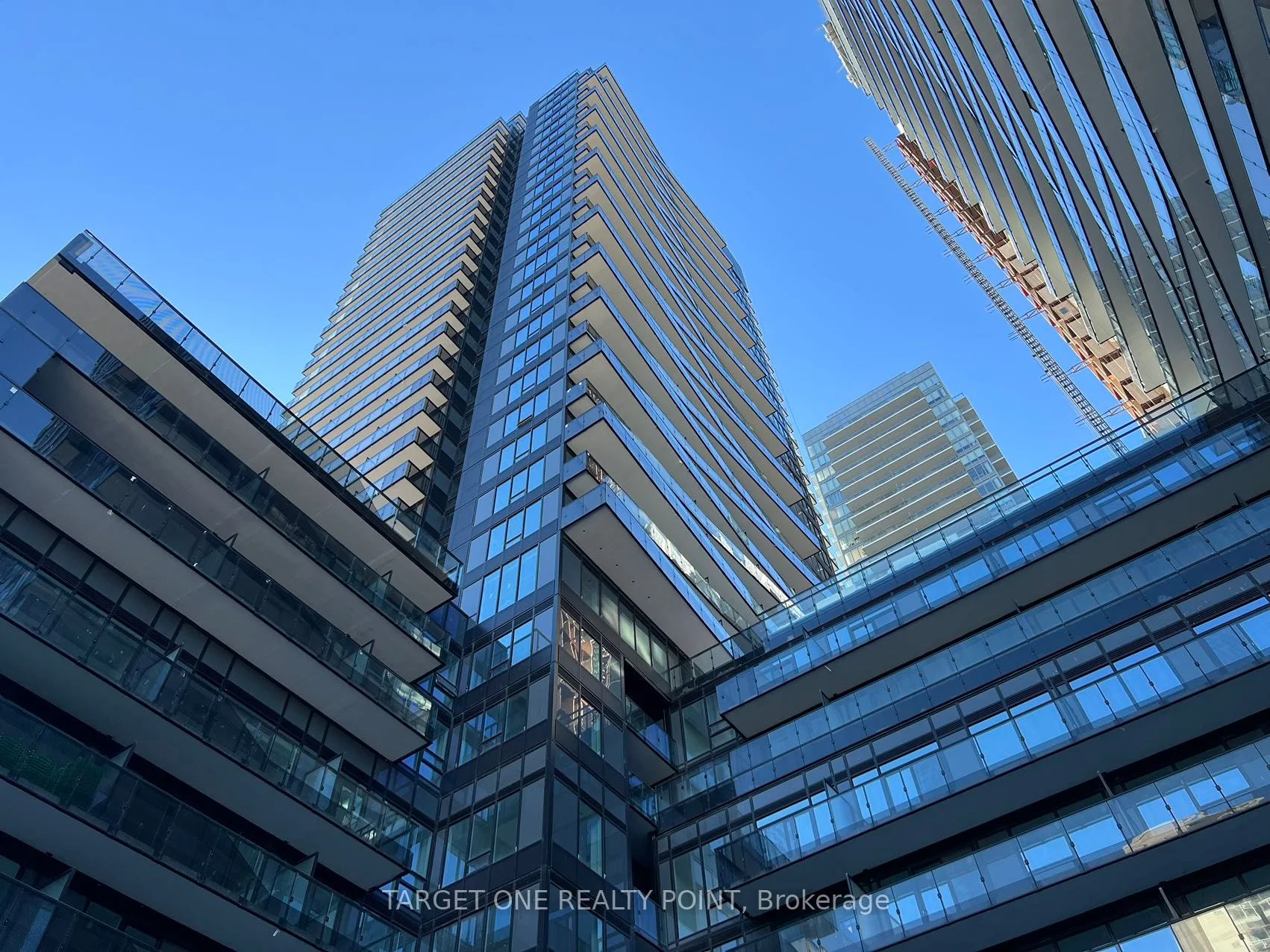 127 Broadway Avenue S 713, Toronto C10, On M4p 1v4