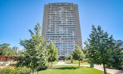 Condo Apartment in Toronto