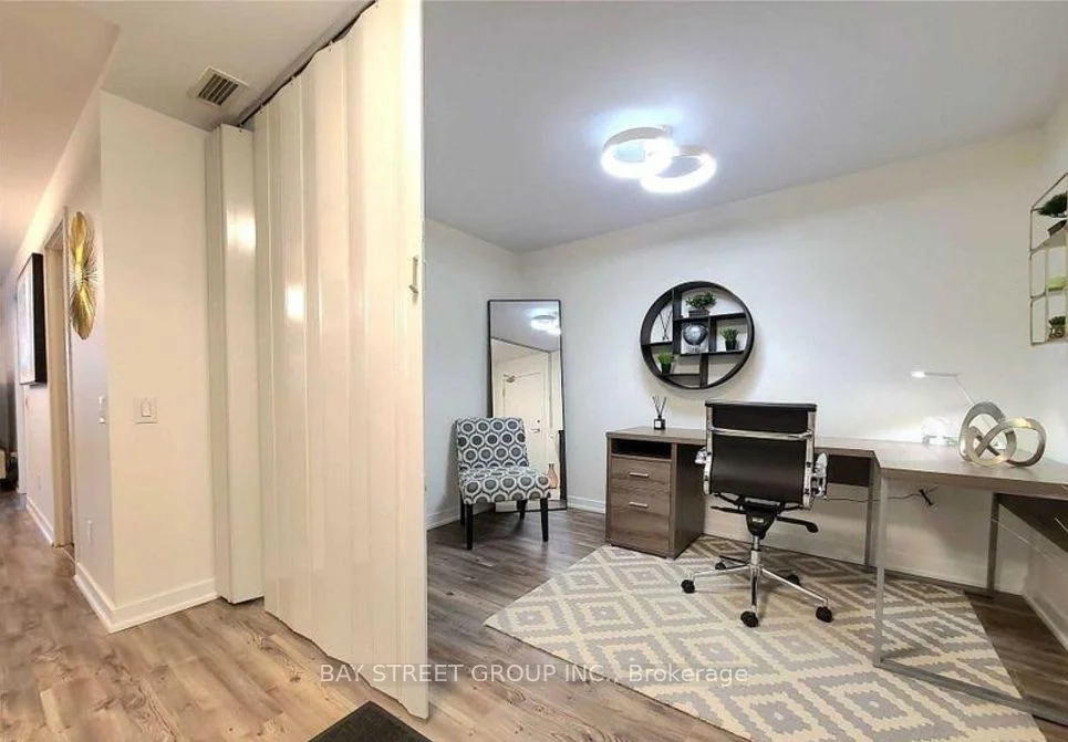72 Esther Shiner Boulevard 203, Toronto C15, ON M2K 0C4