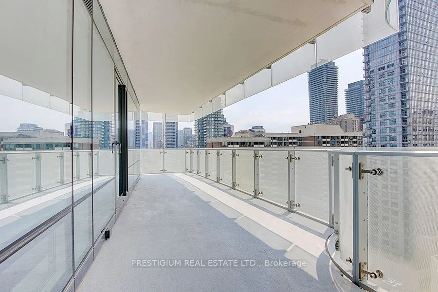1 Bloor Street E 1307, Toronto C08, ON M4W 0A8