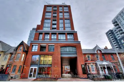 Condo Apartment in Toronto