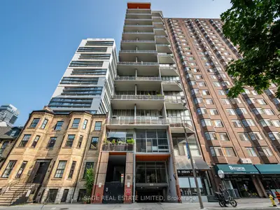 Condo Apartment in Toronto