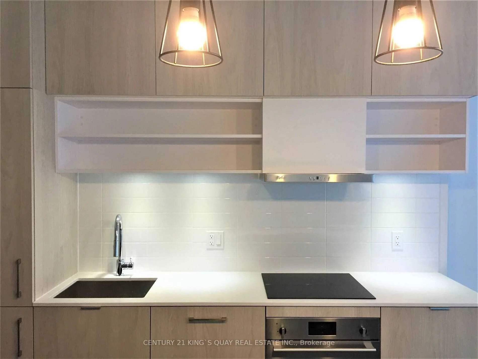 5 Soudan Avenue 1045, Toronto C10, ON M4S 0B1