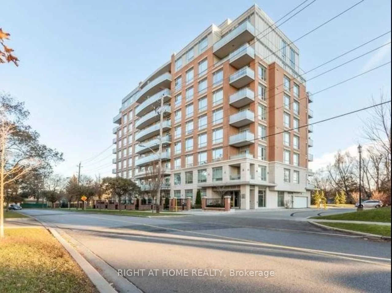 17 Ruddington Drive 202, Toronto C15, On M2k 2g6
