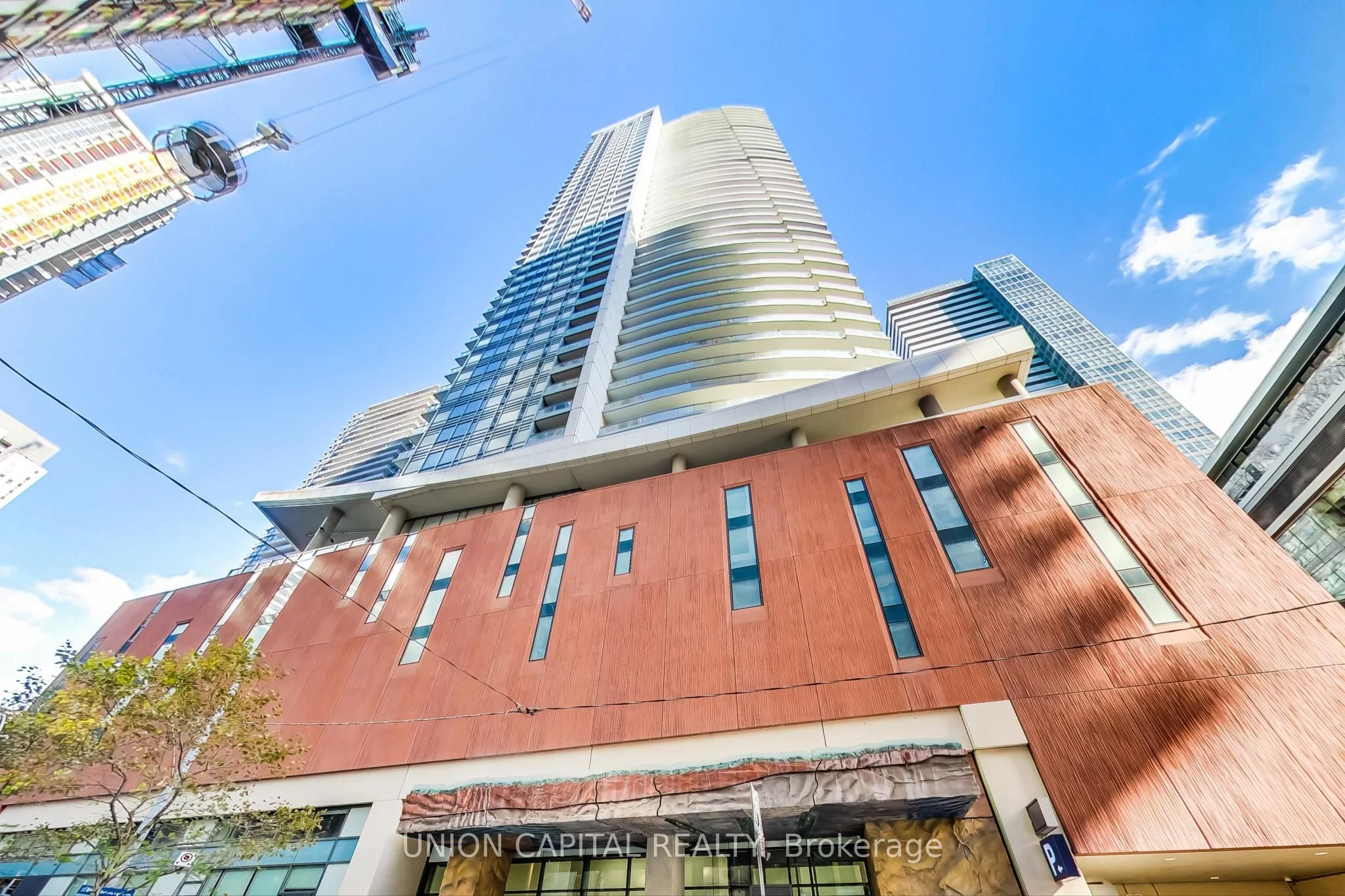 Condo Apartment in Toronto