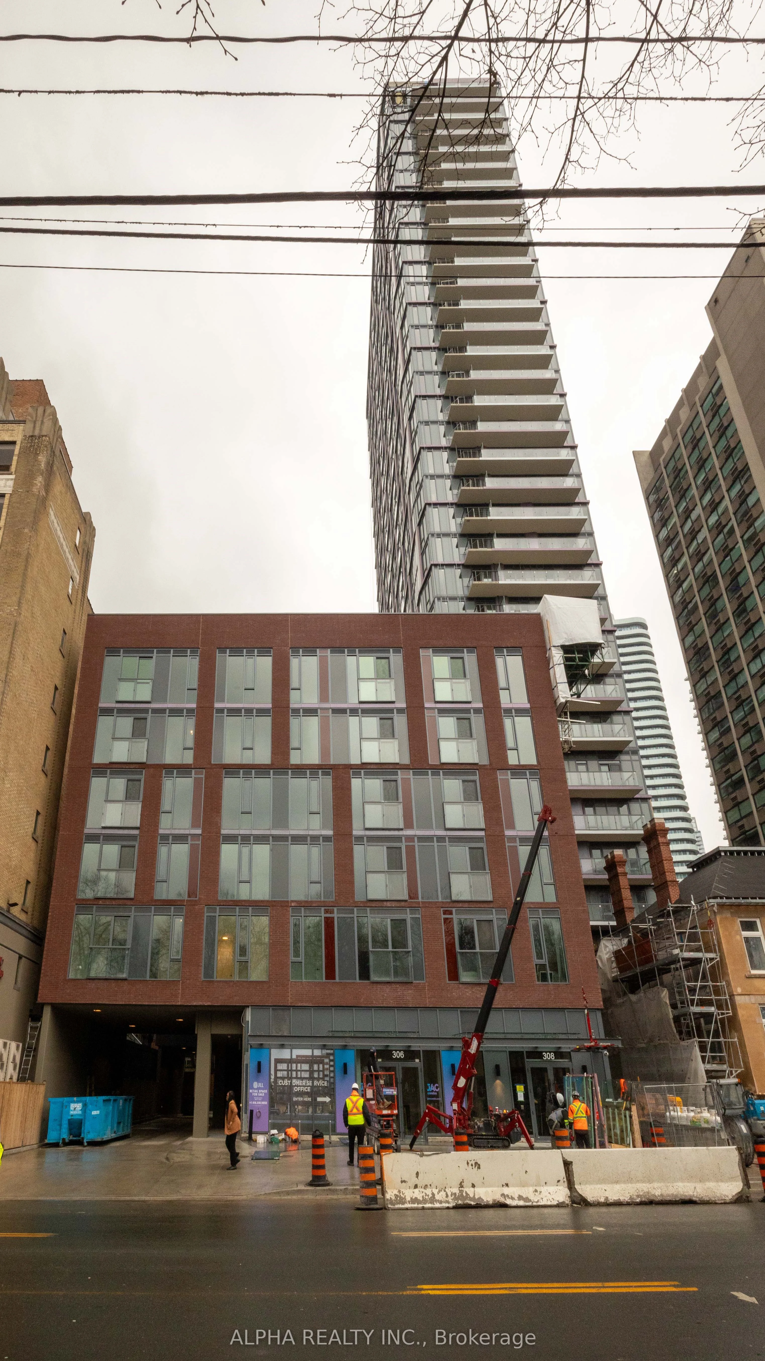 Condo Apartment in Toronto