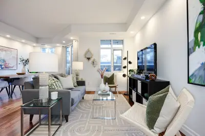 Condo Apartment in Toronto