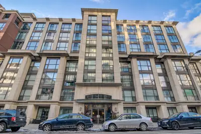 Condo Apartment in Toronto
