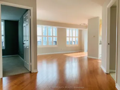 8 Hillcrest Avenue 1117, Toronto C14, On M2n 6y6