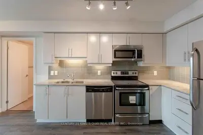 Condo Apartment in Toronto