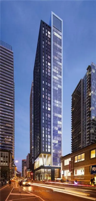 357 King Street W 2806, Toronto C01, On M5v 1k1