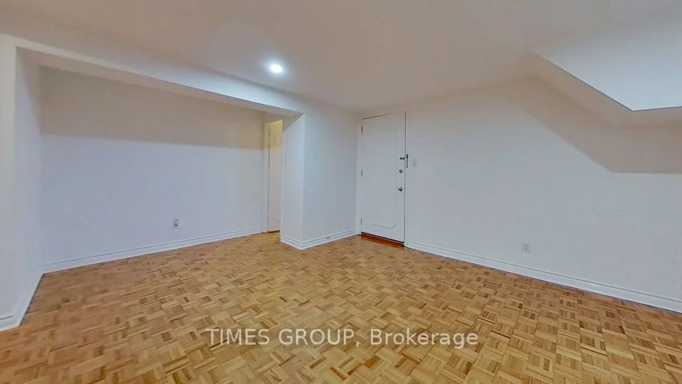 48 Hillsdale Avenue C, Toronto C10, ON M4S 1T5