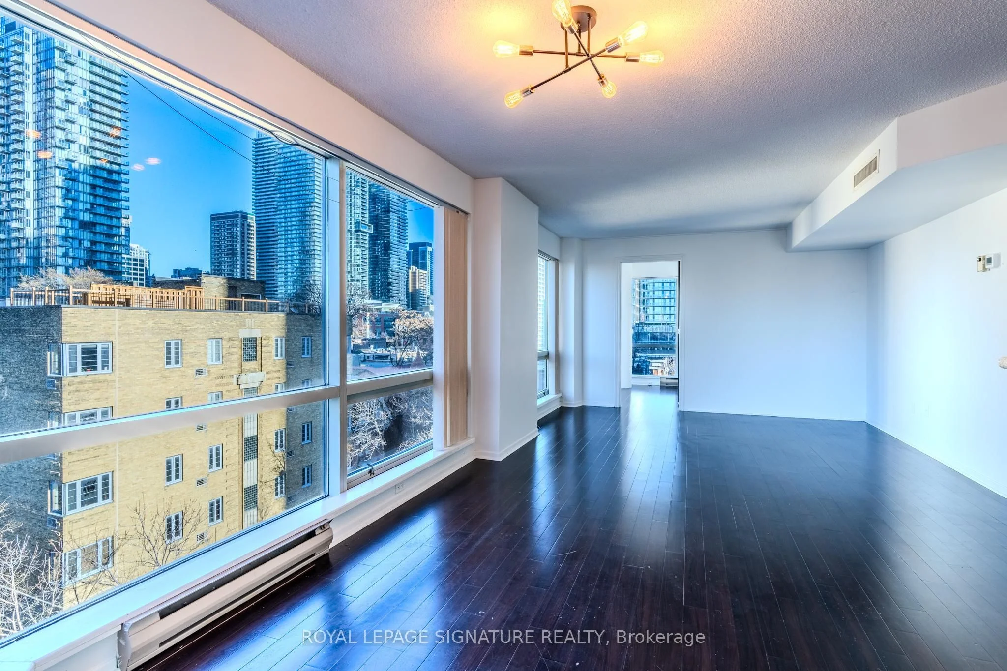 1001 Bay Street 704, Toronto C01, On M5s 3a6