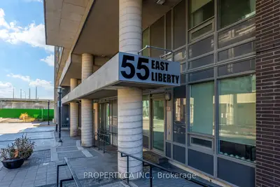 Condo Apartment in Toronto