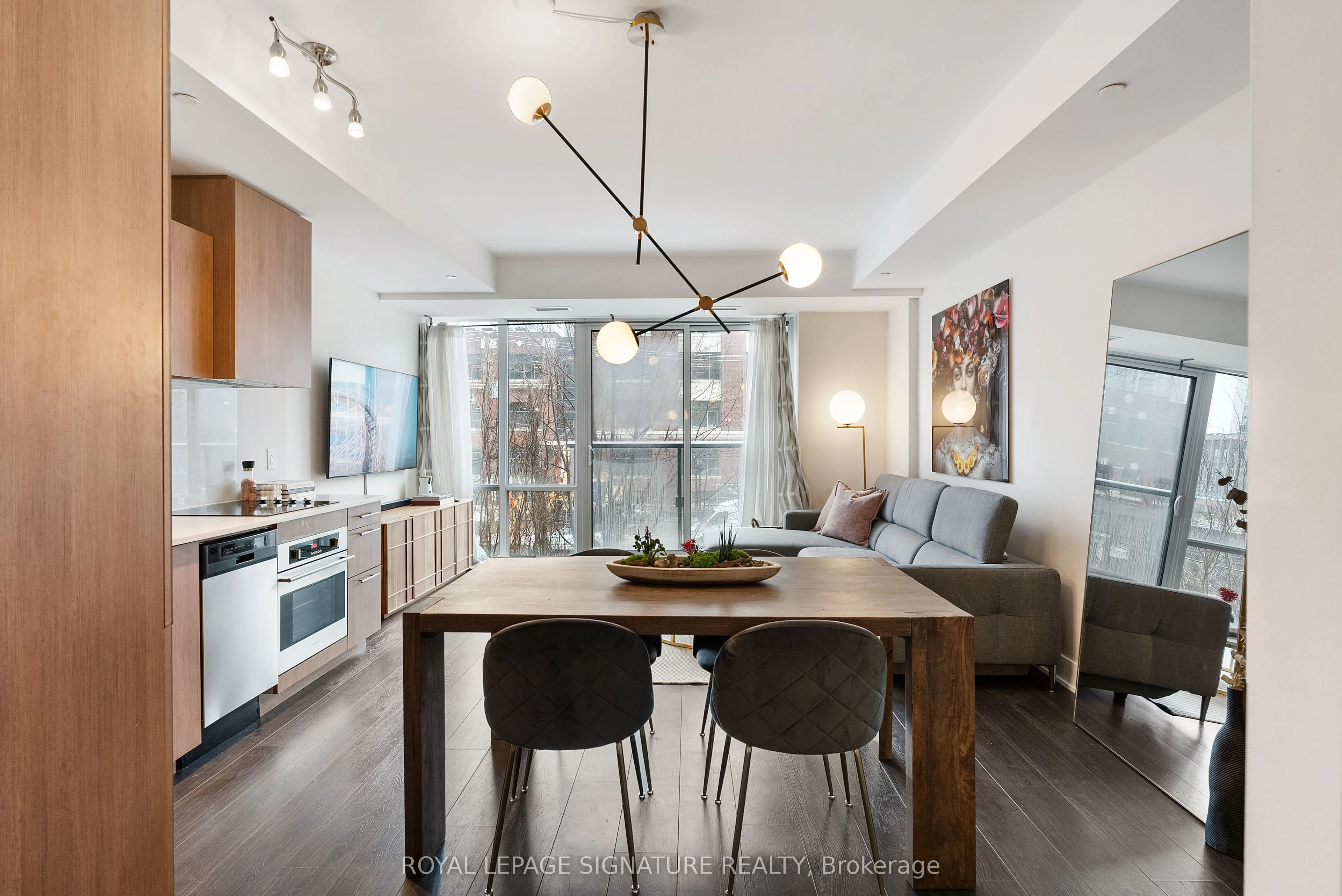 508 Wellington Street W 204, Toronto C01, On M5v 0k8