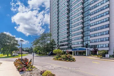 Condo Apartment in Toronto