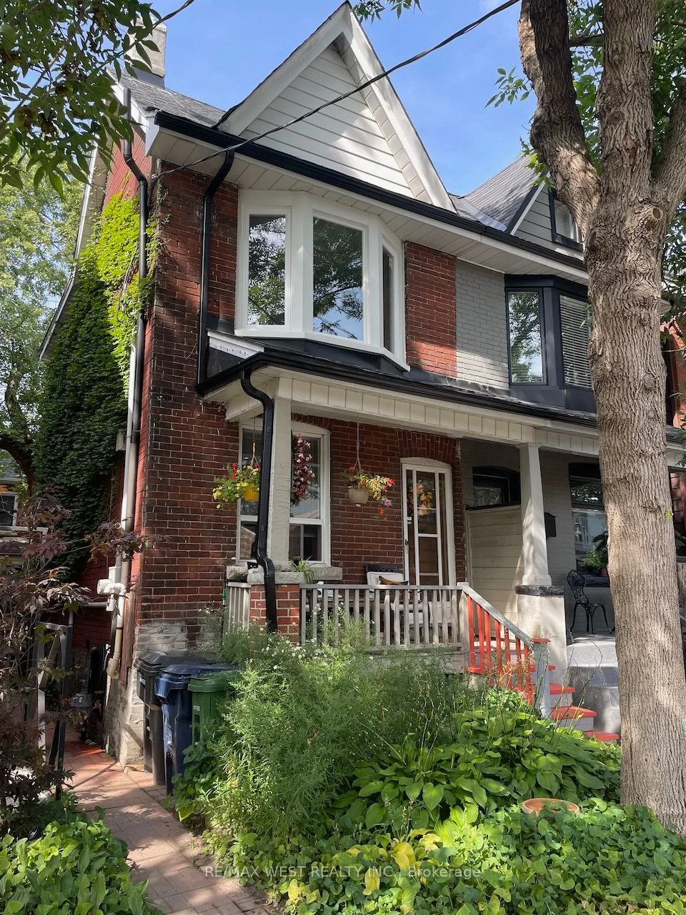 76 Bellwoods Avenue Bsmt, Toronto C01, On M6j 2p4