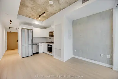 Condo Apartment in Toronto