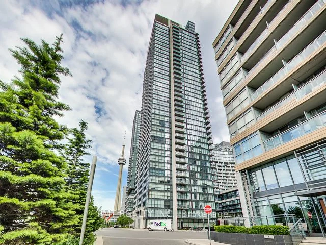 25 Capreol Court 3903, Toronto C01, On M5v 3z7