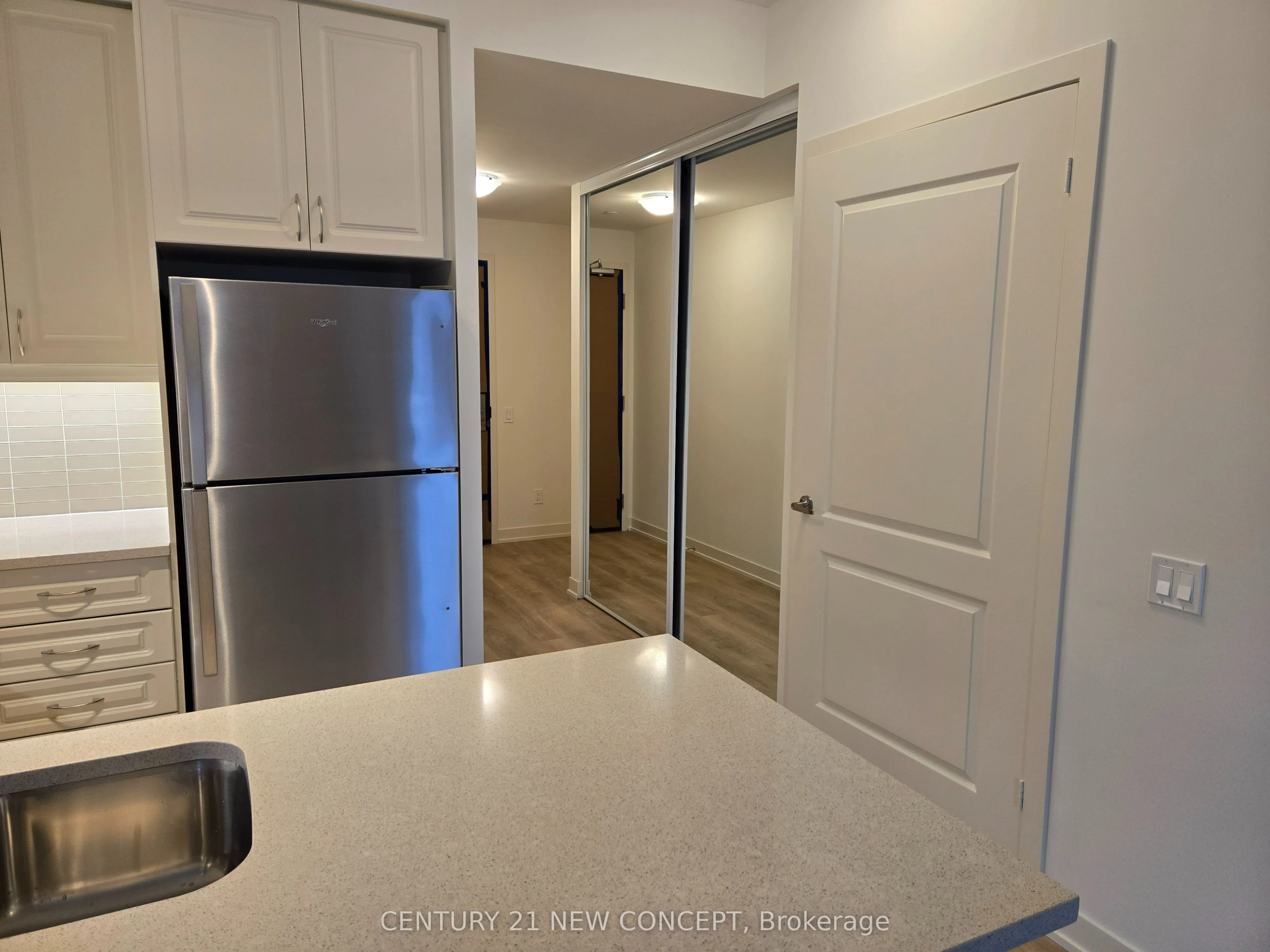 4955 Yonge Street 1706, Toronto C14, ON M2N 5N6