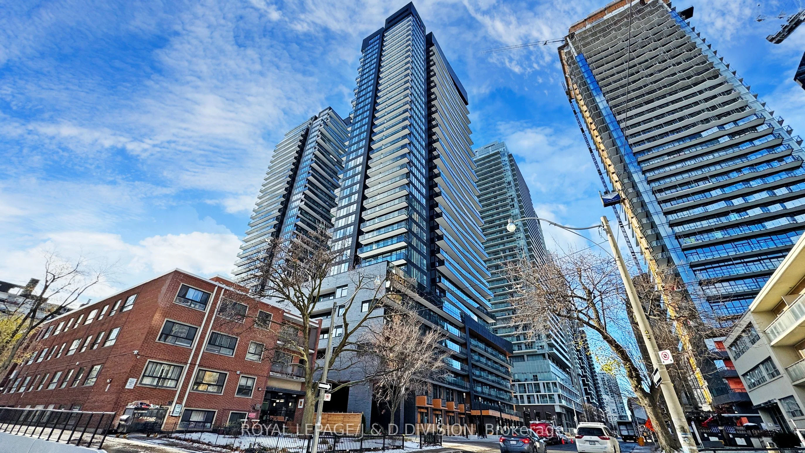 Condo Apartment in Toronto