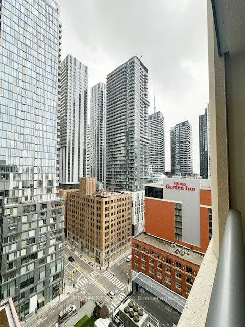 108 Peter Street 1810, Toronto C01, ON M5V 2G7