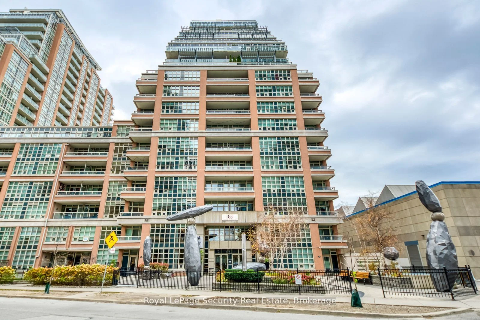 Condo Apartment in Toronto
