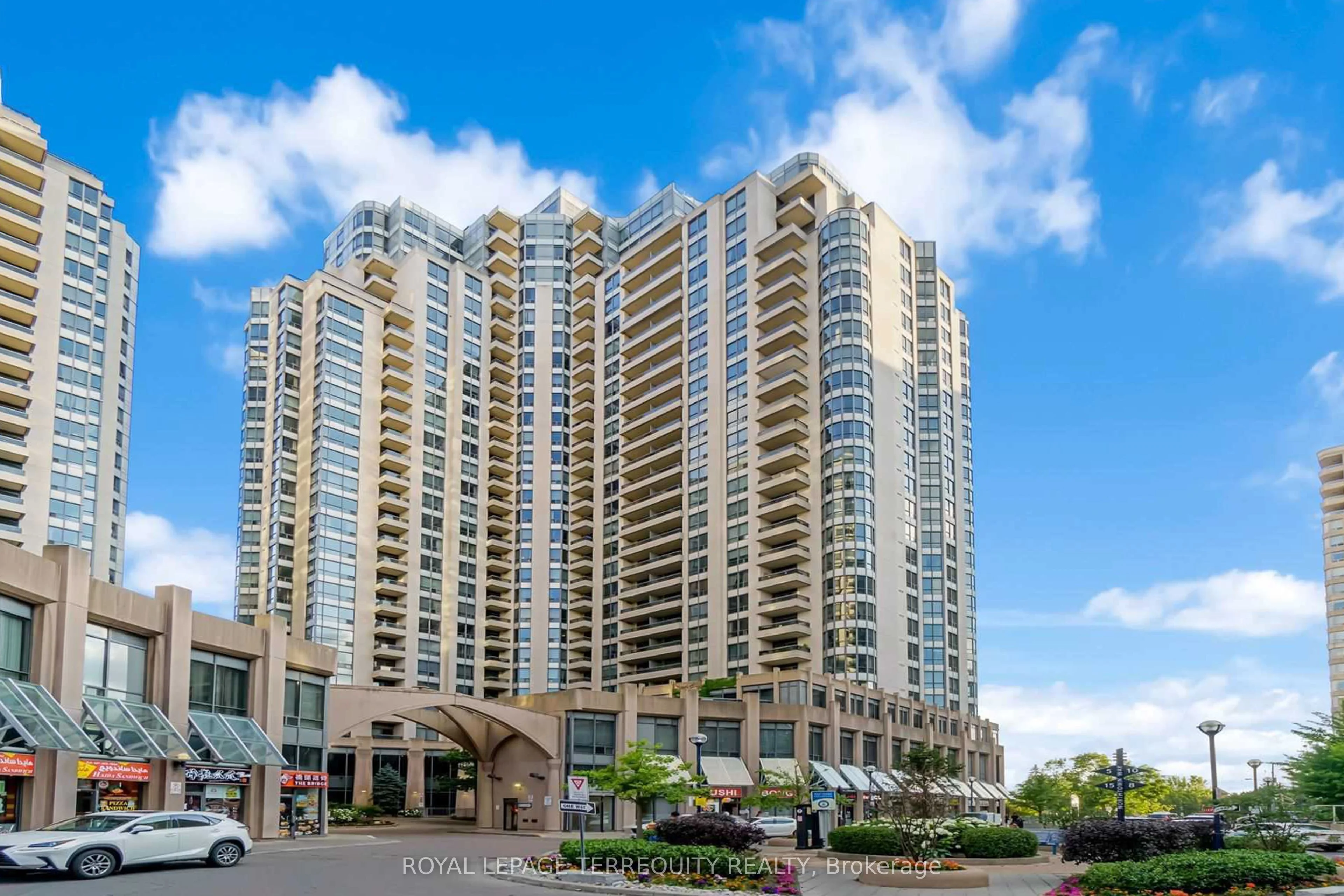 Condo Apartment in Toronto