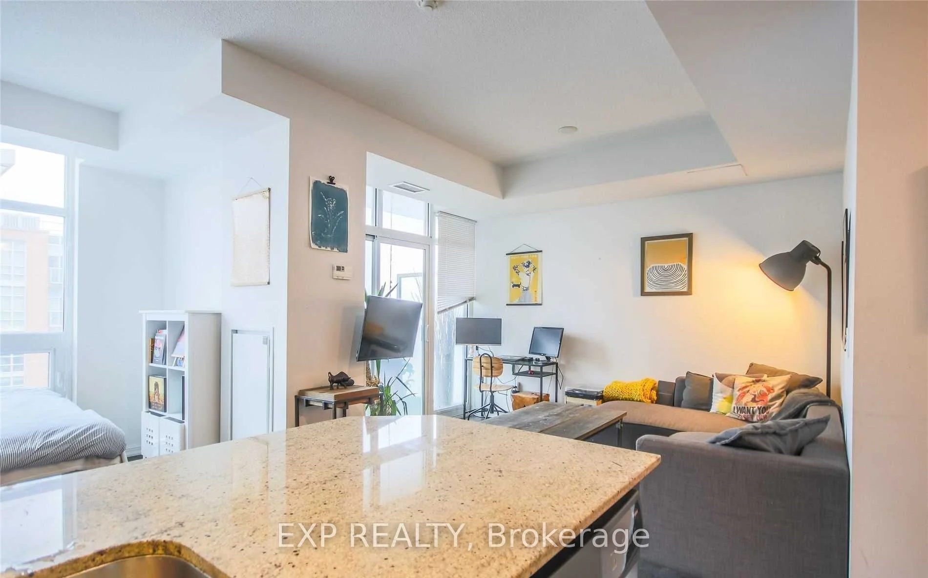 Condo Apartment in Toronto
