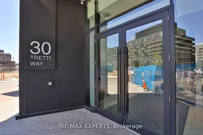 Condo Apartment in Toronto