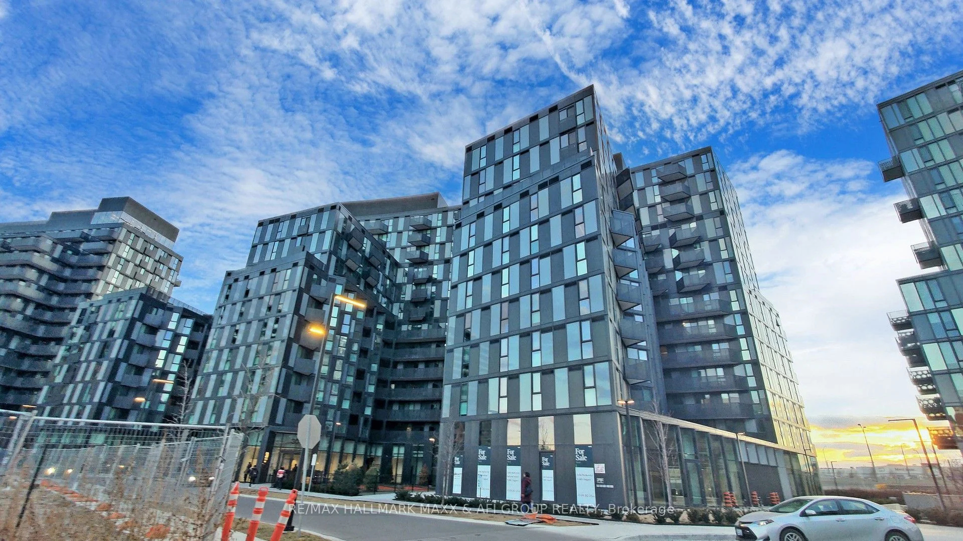 Condo Apartment in Toronto
