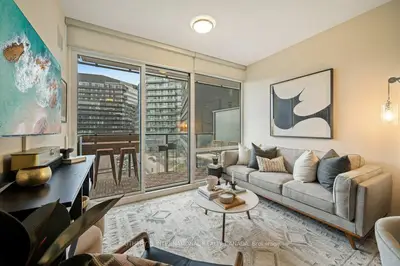 Condo Apartment in Toronto