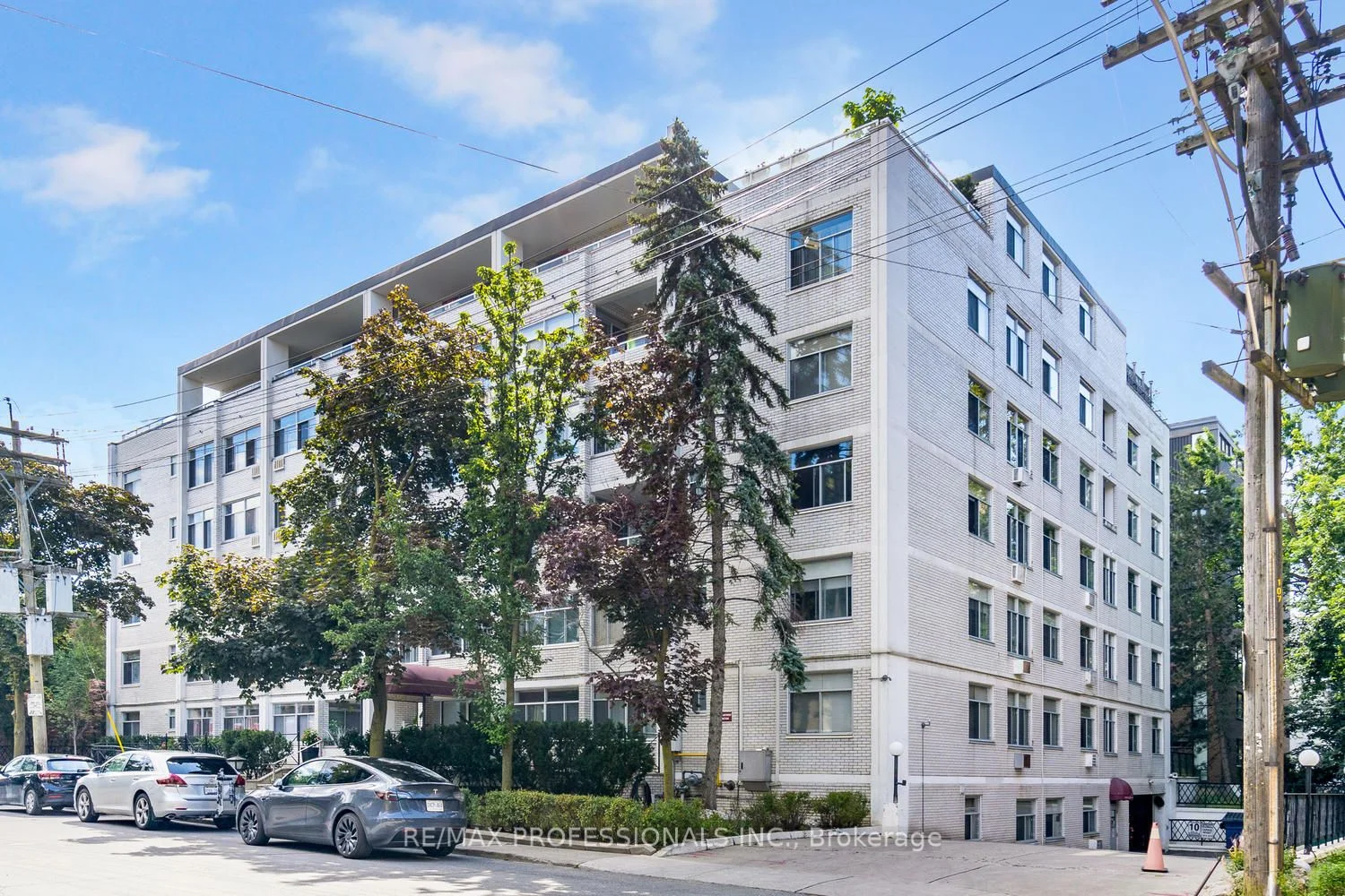 335 Lonsdale Road 306, Toronto C03, On M5p 1r4