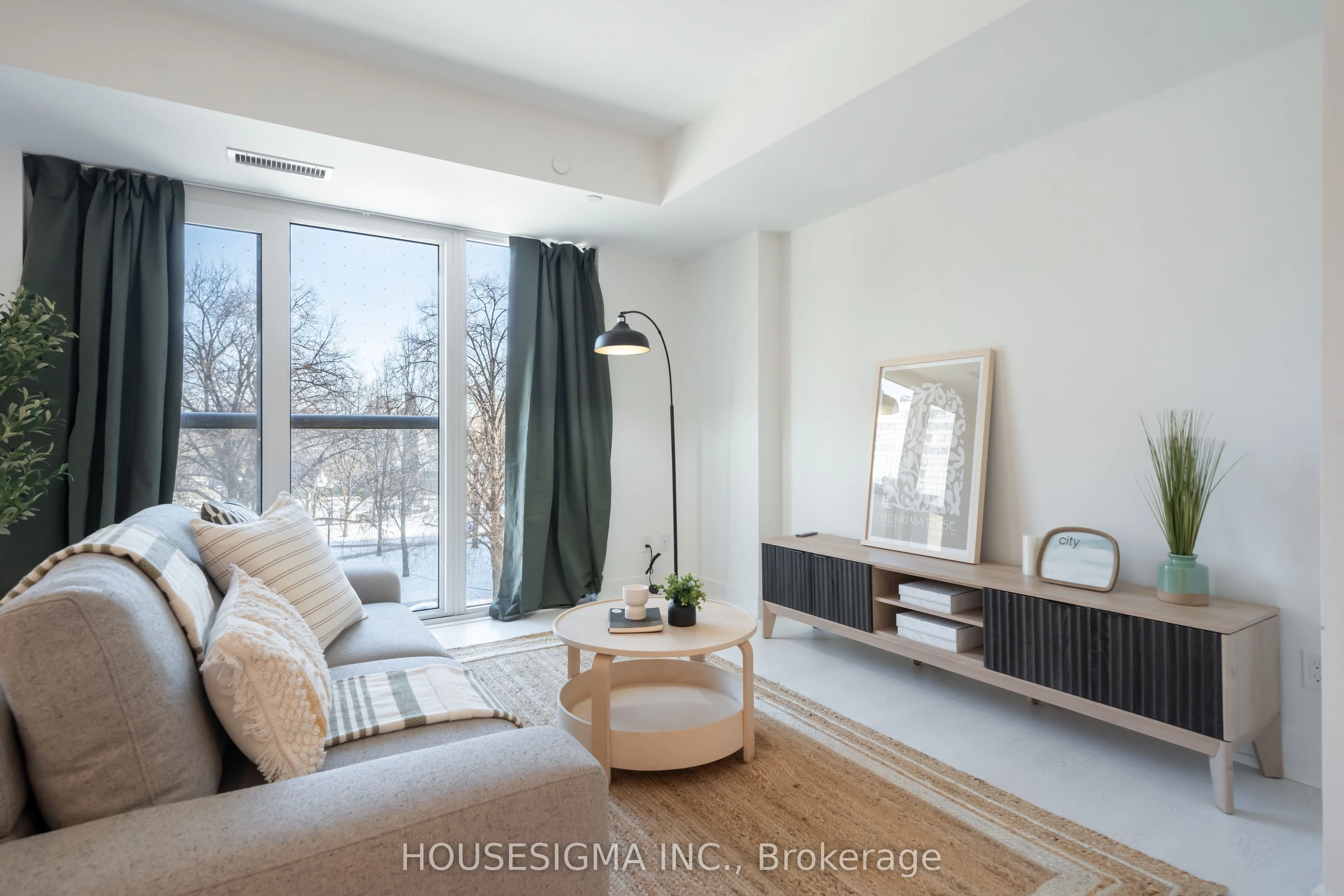 308 Jarvis Street 214-DEN, Toronto C08, ON M5A 2P2