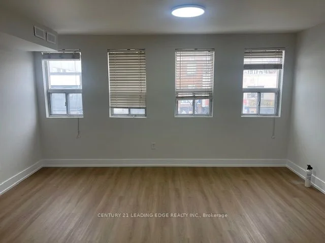 1567 Eglinton Avenue W 2f, Toronto C03, On M6e 2g9