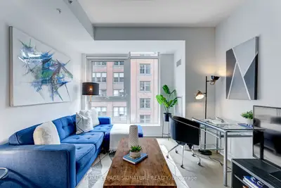 Condo Apartment in Toronto