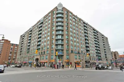 Condo Apartment in Toronto