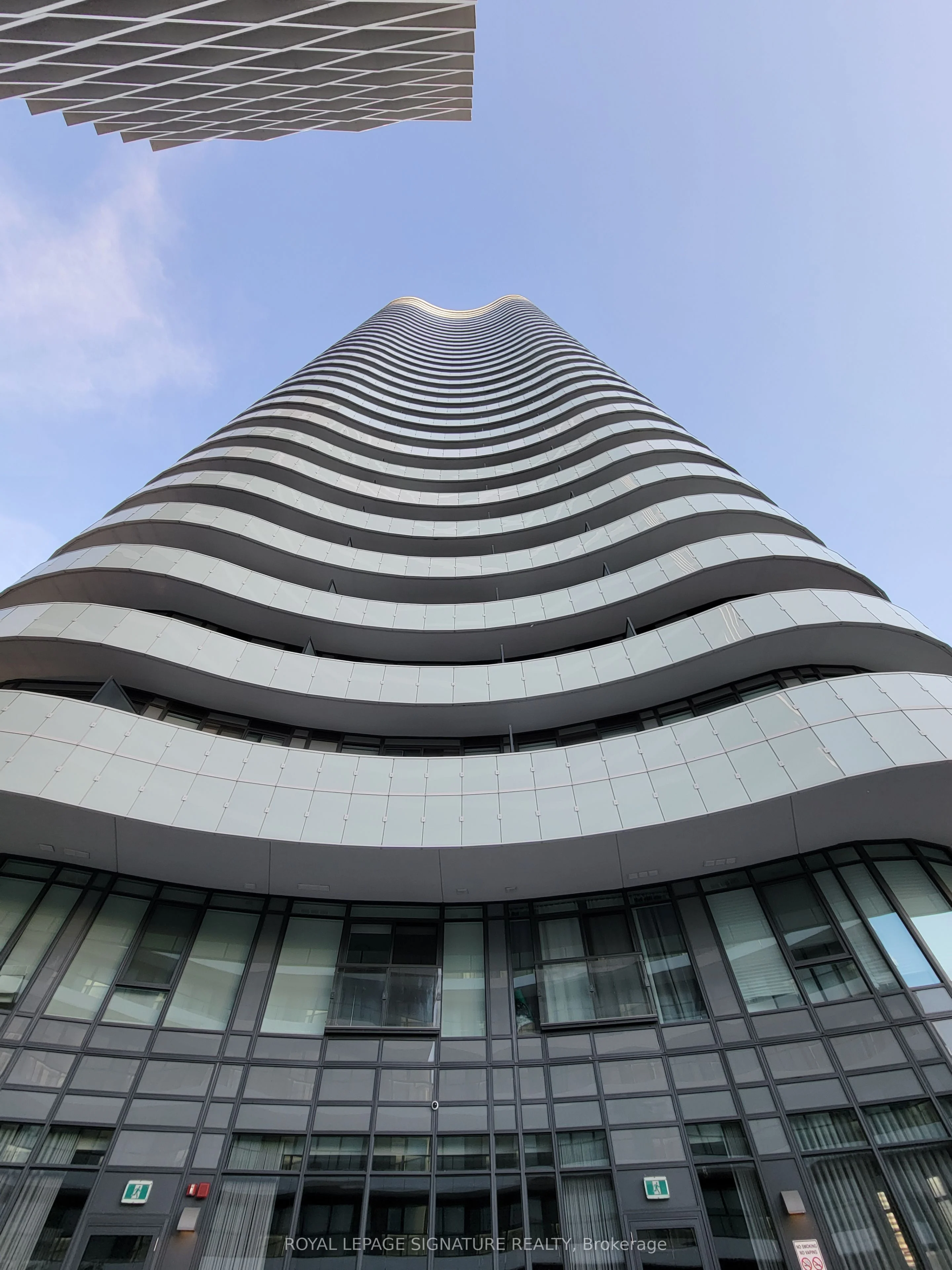 403 Church Street 3906, Toronto C08, On M4y 2c2