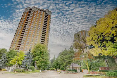Condo Apartment in Toronto