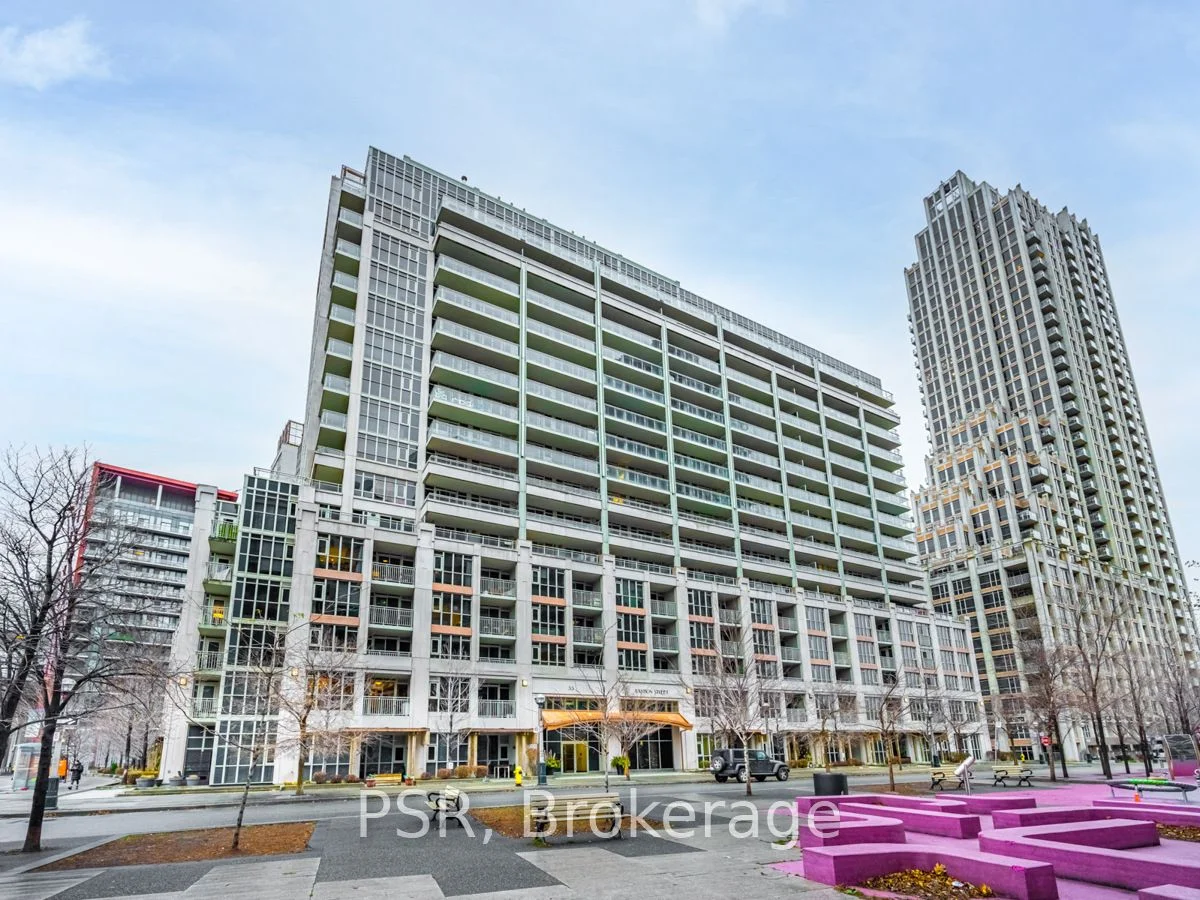 Condo Apartment in Toronto