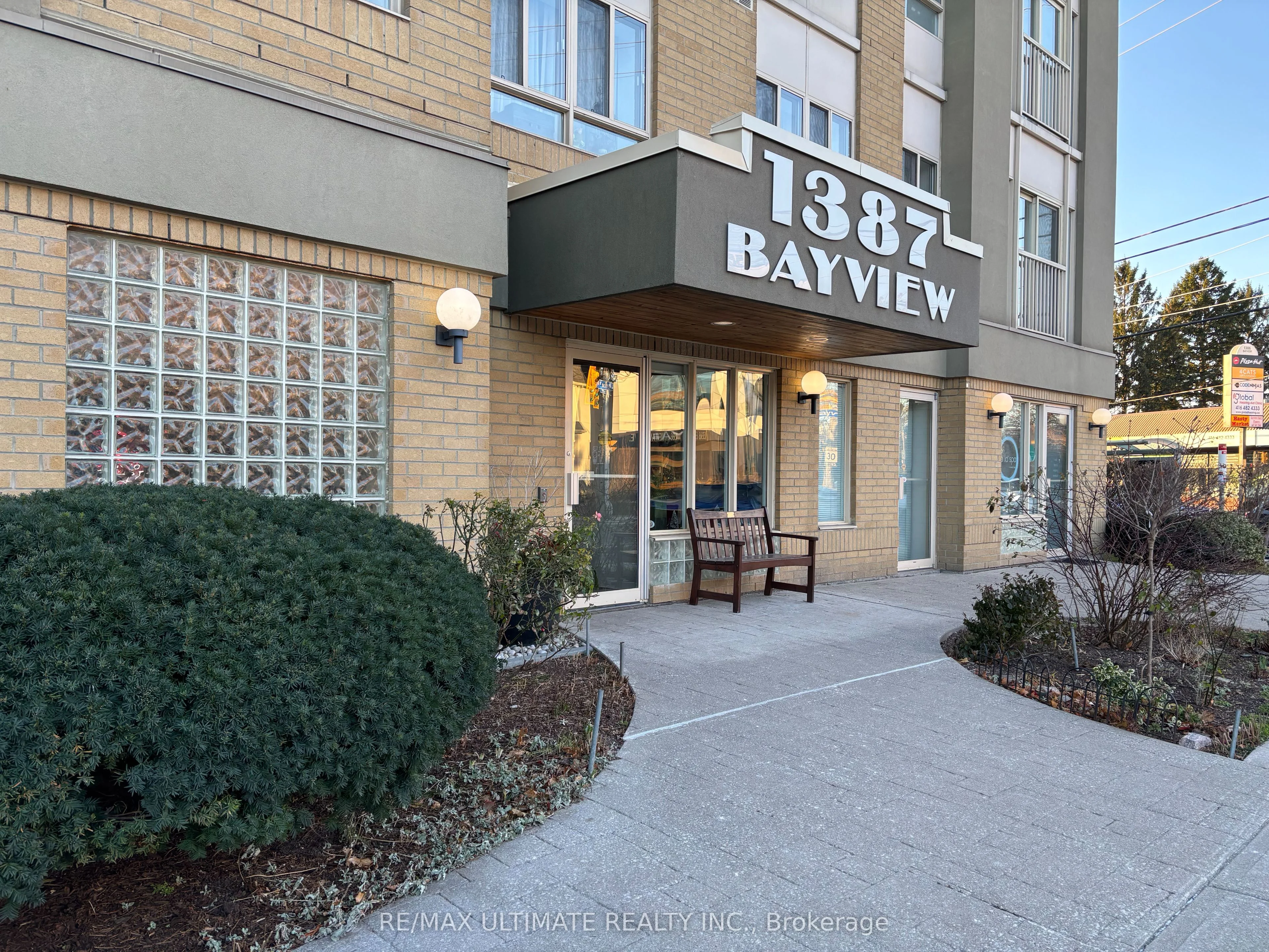 1387 Bayview Avenue 402, Toronto C11, On M4g 3a5