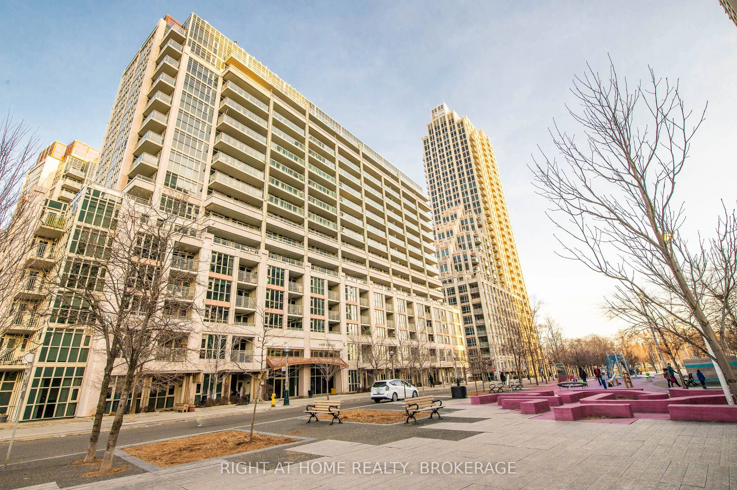 35 Bastion Street 1617, Toronto C01, On M5v 0c2
