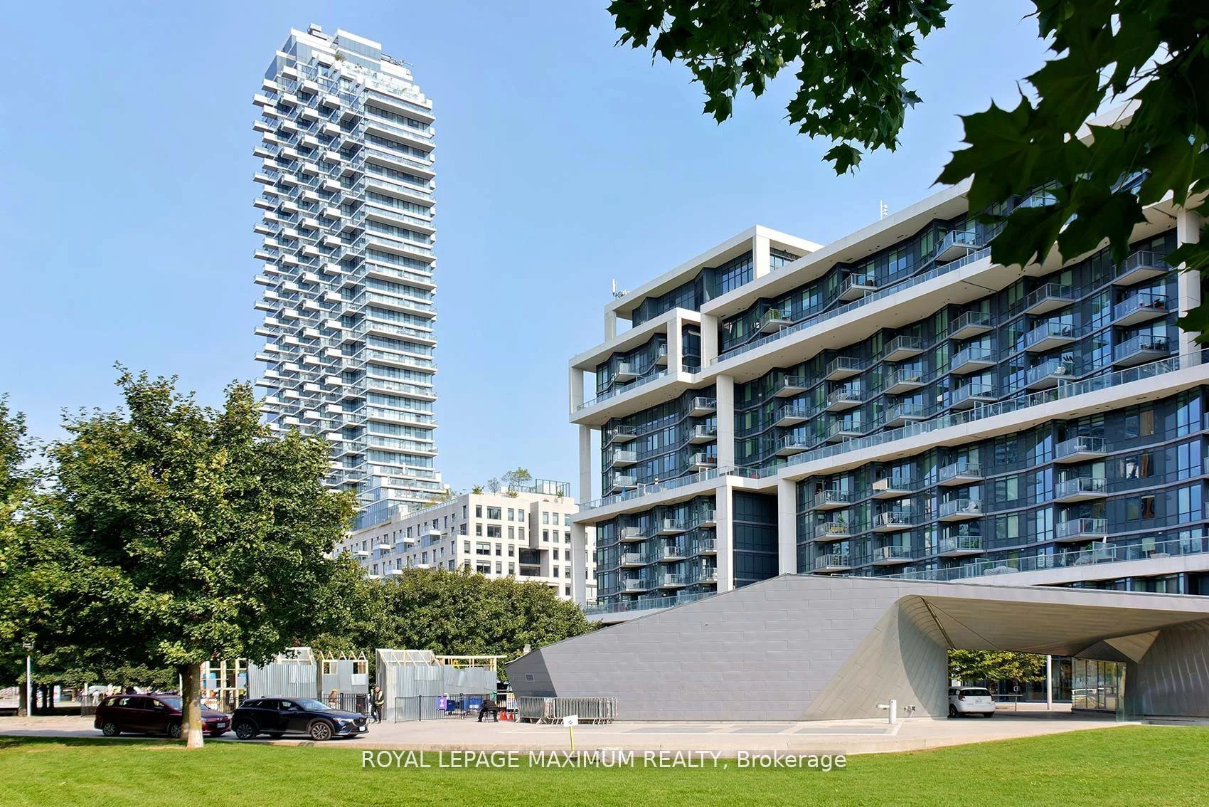 Condo Apartment in Toronto