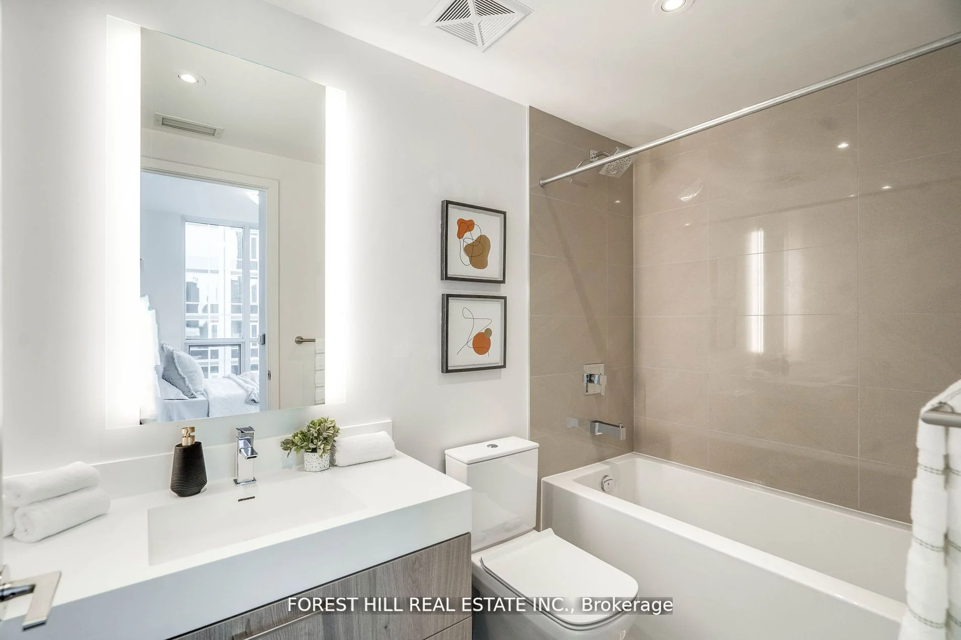 1 Yorkville Avenue 802, Toronto C02, On M4w 1l1