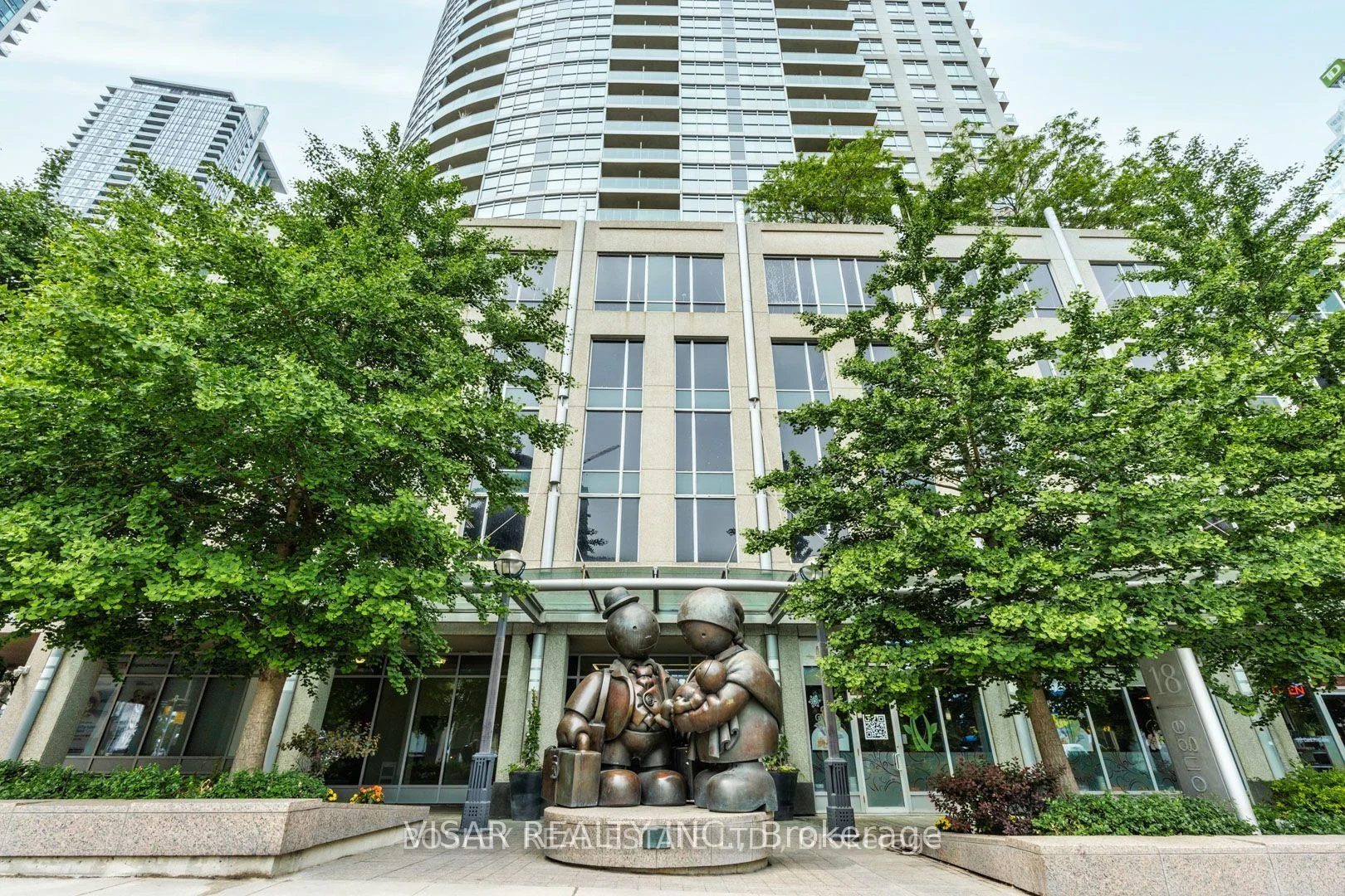 Condo Apartment in Toronto