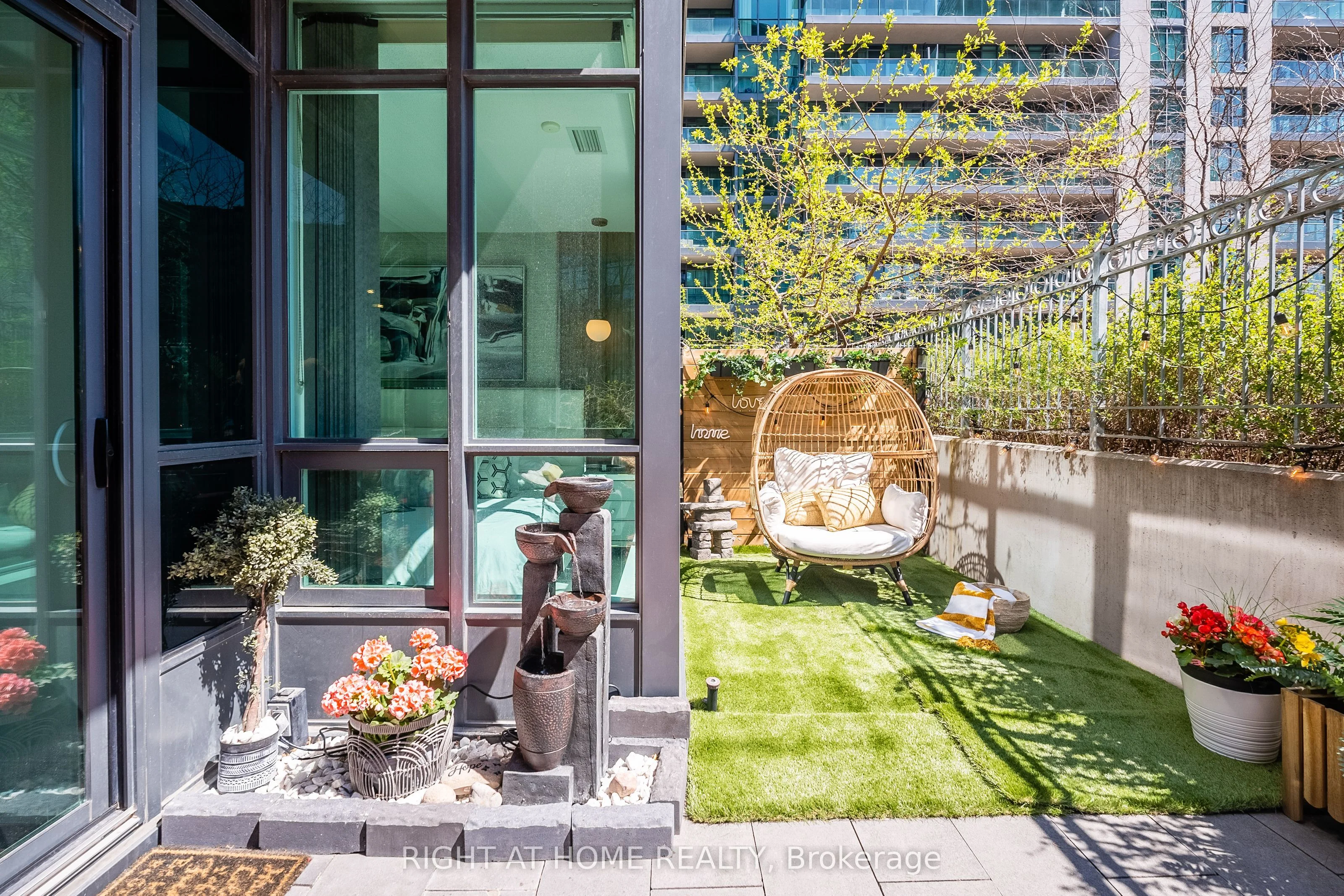 209 Fort York Boulevard 163, Toronto C01, On M5v 4a1