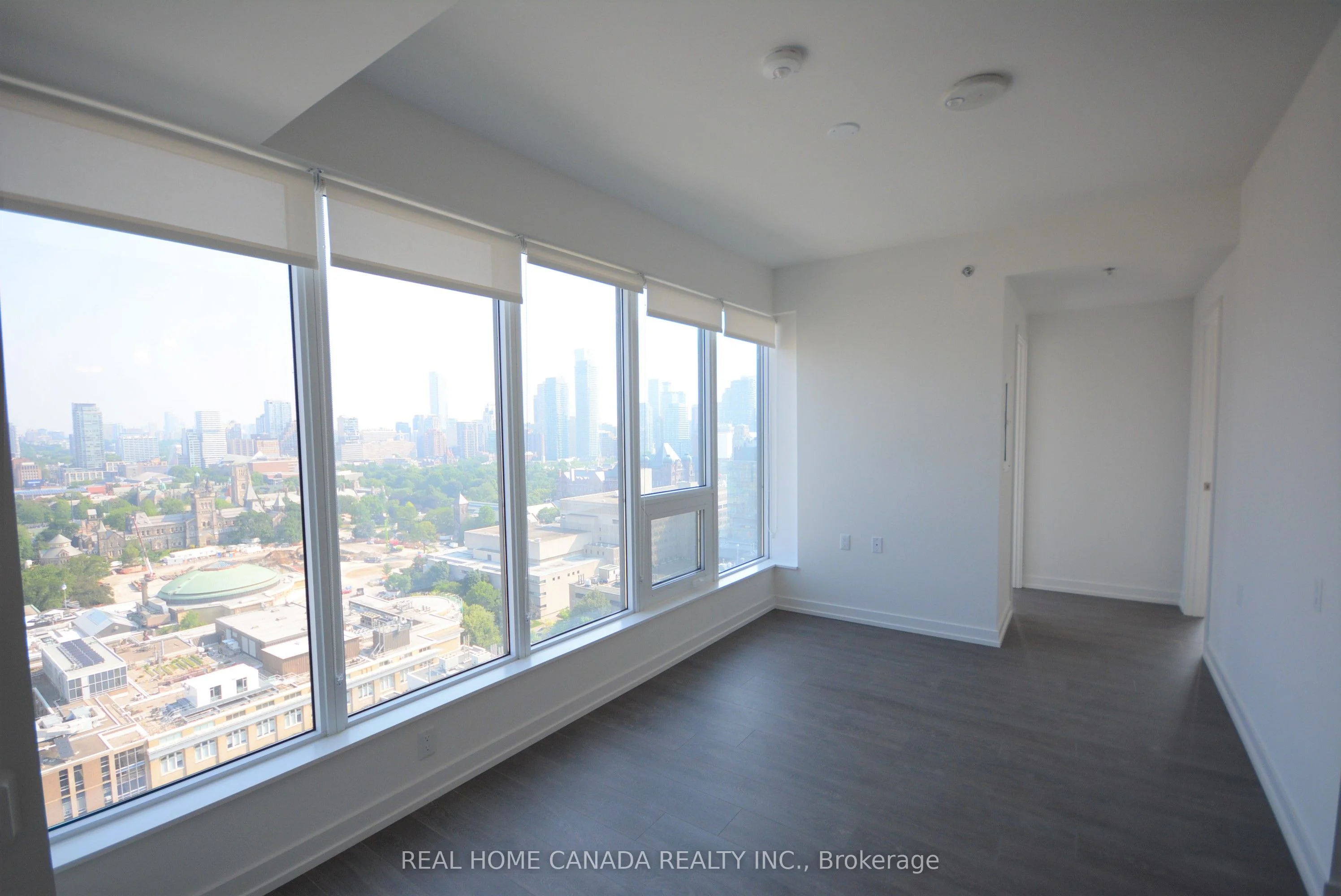 203 College Street 2306 M, Toronto C01, On M5t 1p9