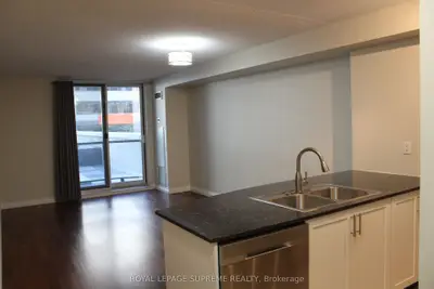 Condo Apartment in Toronto