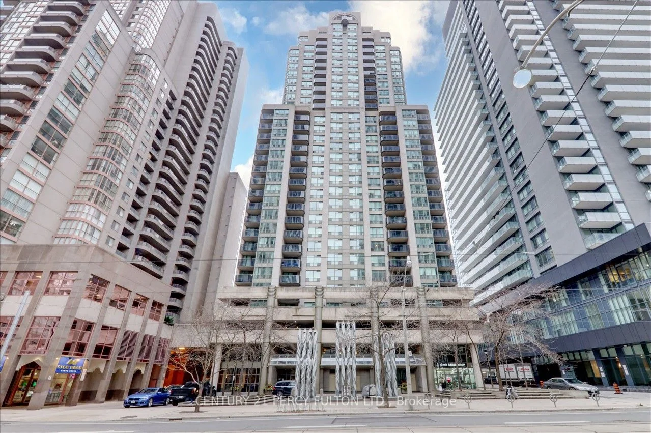 Condo Apartment in Toronto