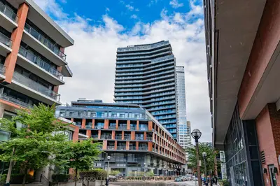 Condo Apartment in Toronto